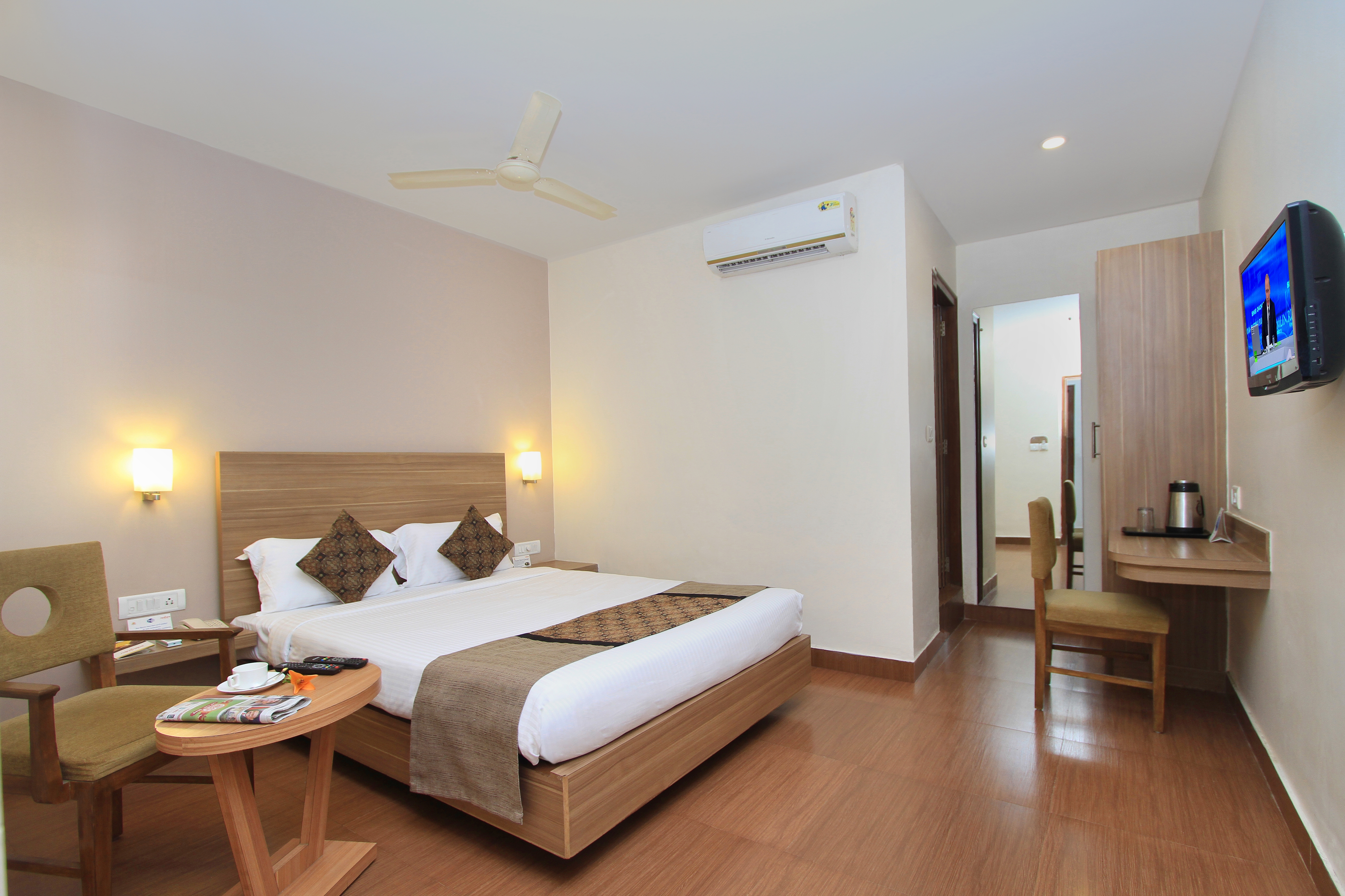 STANDARD ROOM, LA SARA VISTA, KAMMANAHALLI, budget hotel in Bangalore 1
